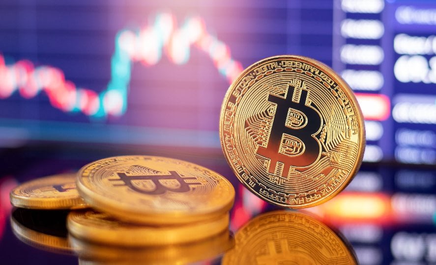 Bitcoin poised above $20K as risk-on assets battle pressure