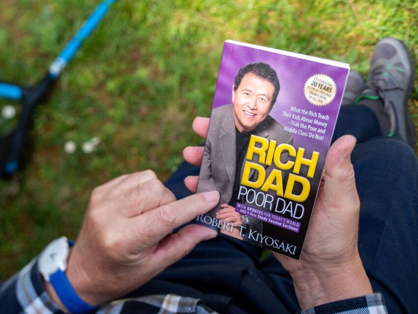 'Rich Dad Poor Dad' Author Says Bitcoin is "Pathway to Financial Heaven"