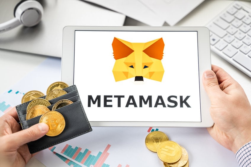 MetaMask iPhone Users can now buy cryptocurrencies using Apple Pay
