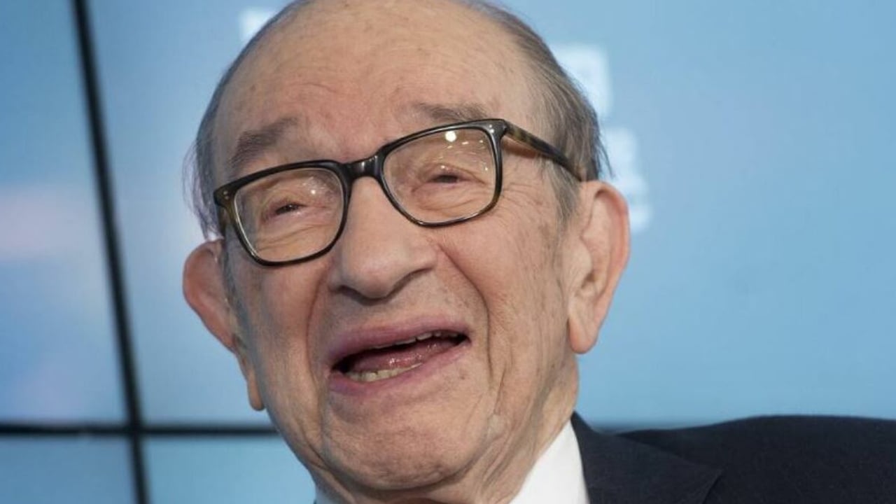 Former Fed Chair Alan Greenspan Says Decreasing Supply of Greenbacks Makes the US Dollar a 'Better Store of Value’ – Economics Bitcoin News